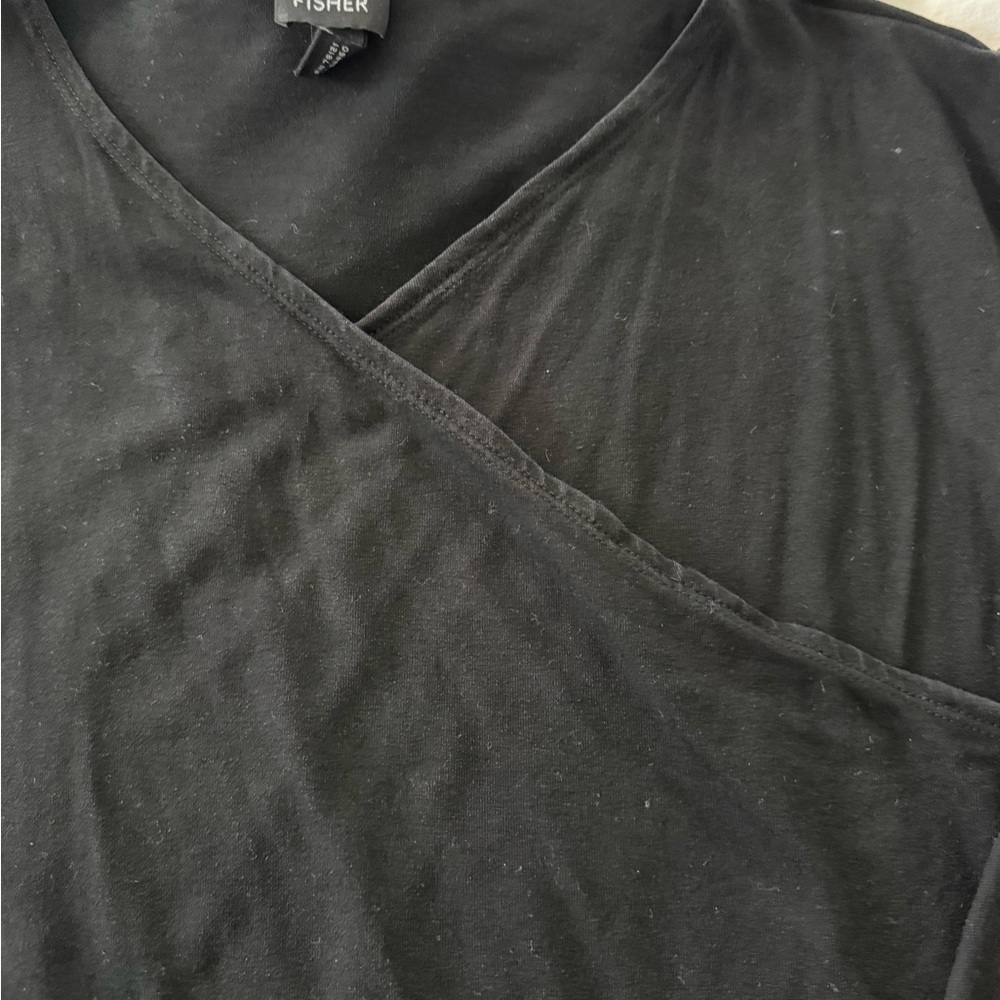 Eilleen Fisher fitted viscose  crossover  top Black size M . V-Neck Top
